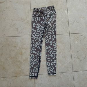 VIMMIA Taupe Blue Animal Print Leggings Sz XS